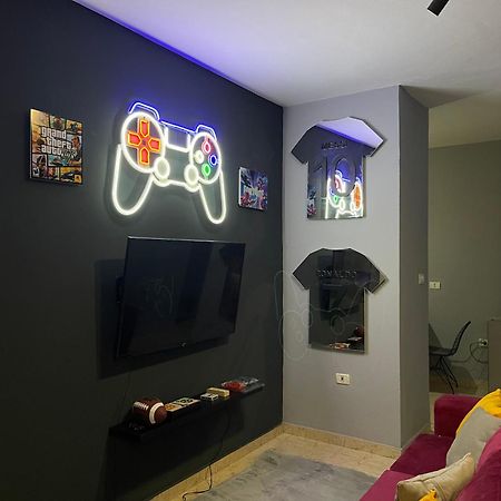 Super House 2 Blloku - 3 Rooms Тирана Екстер'єр фото