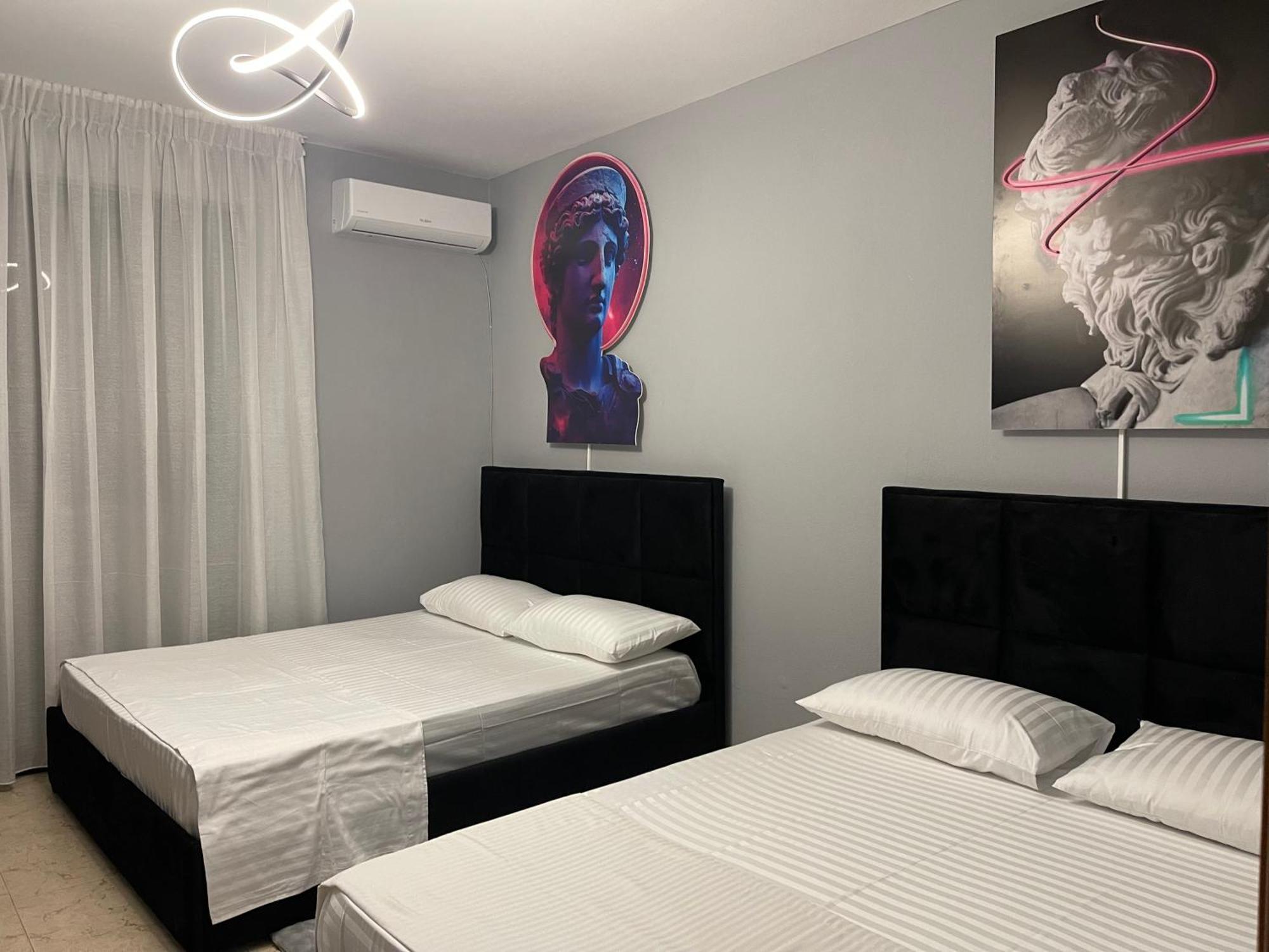 Super House 2 Blloku - 3 Rooms Тирана Екстер'єр фото